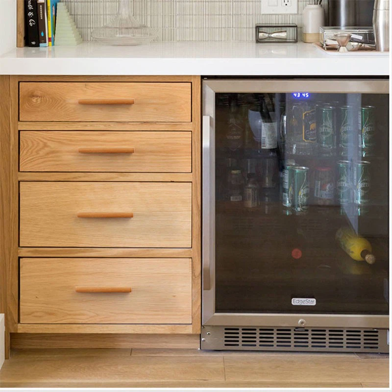 wooden knobs and pulls (6)